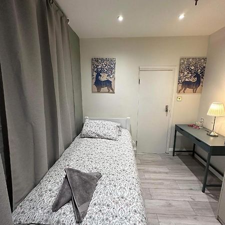 Guest&Rest 3 Apartment ลอนดอน ภายนอก รูปภาพ