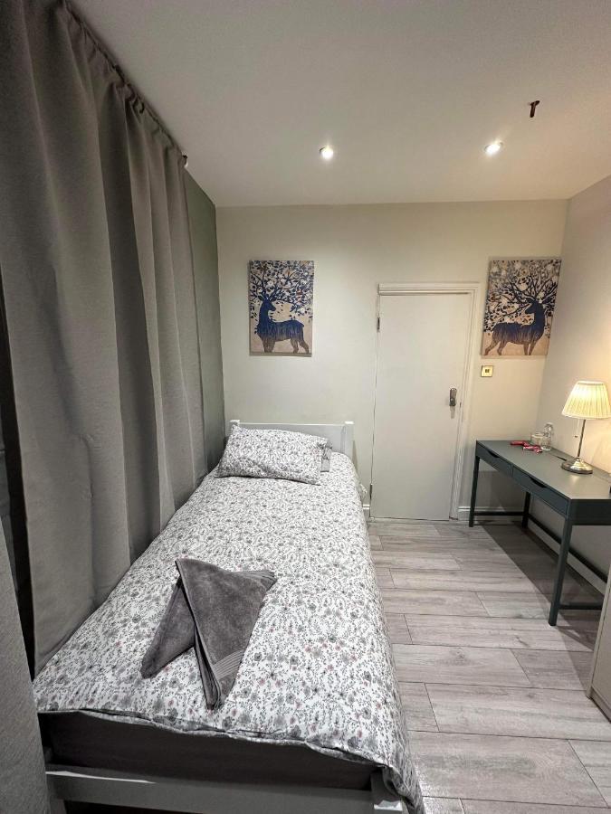 Guest&Rest 3 Apartment ลอนดอน ภายนอก รูปภาพ